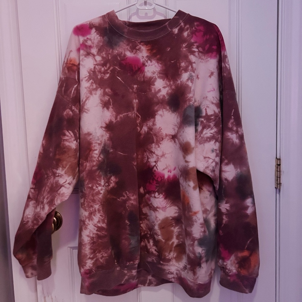 Urban Renewal Recycled Muted Flame Tie-Dye Crew Neck Sweatshirt